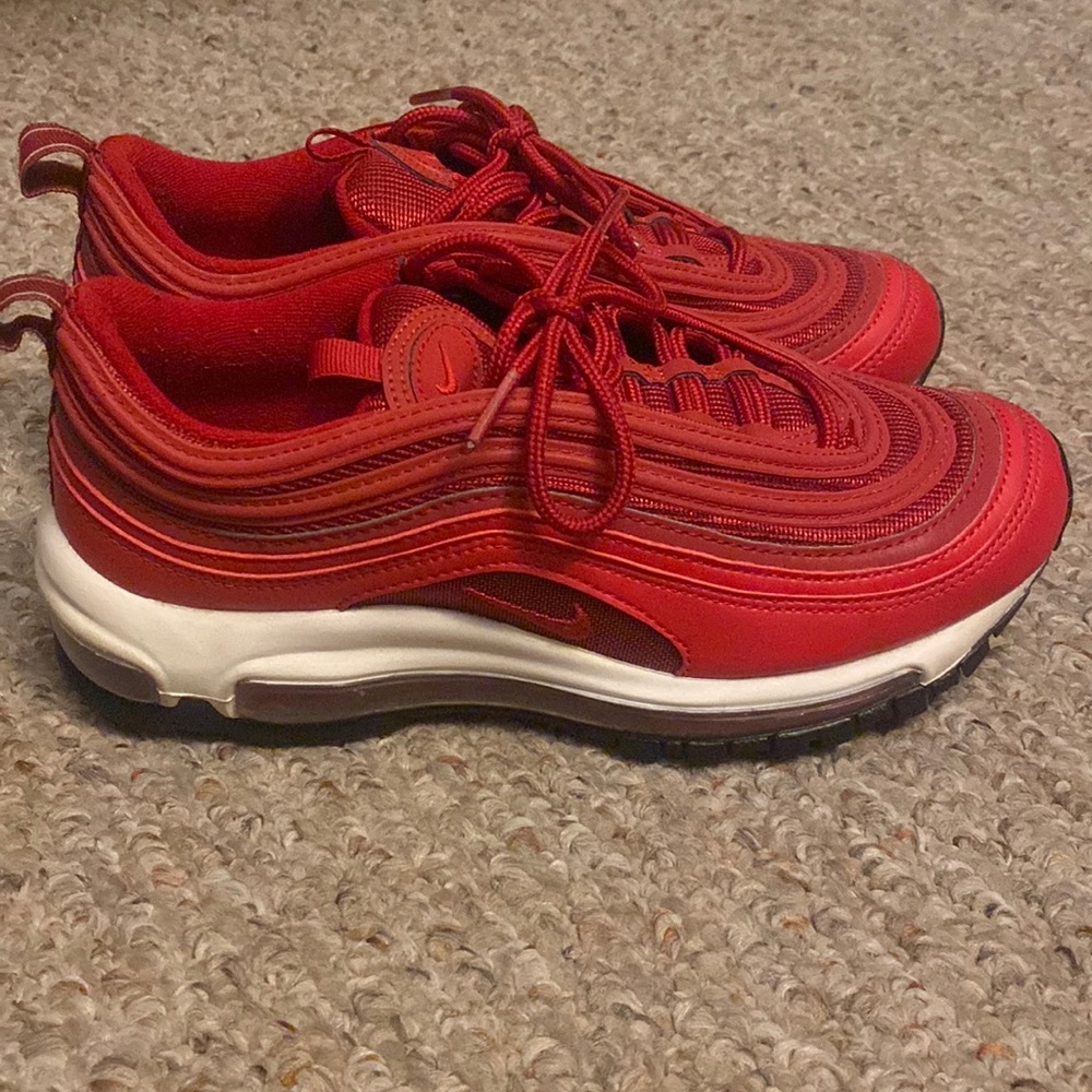 Woman’s size 6 Nike Air Max 97 Red